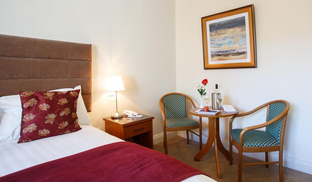 The Clonakilty Hotel Dış mekan fotoğraf