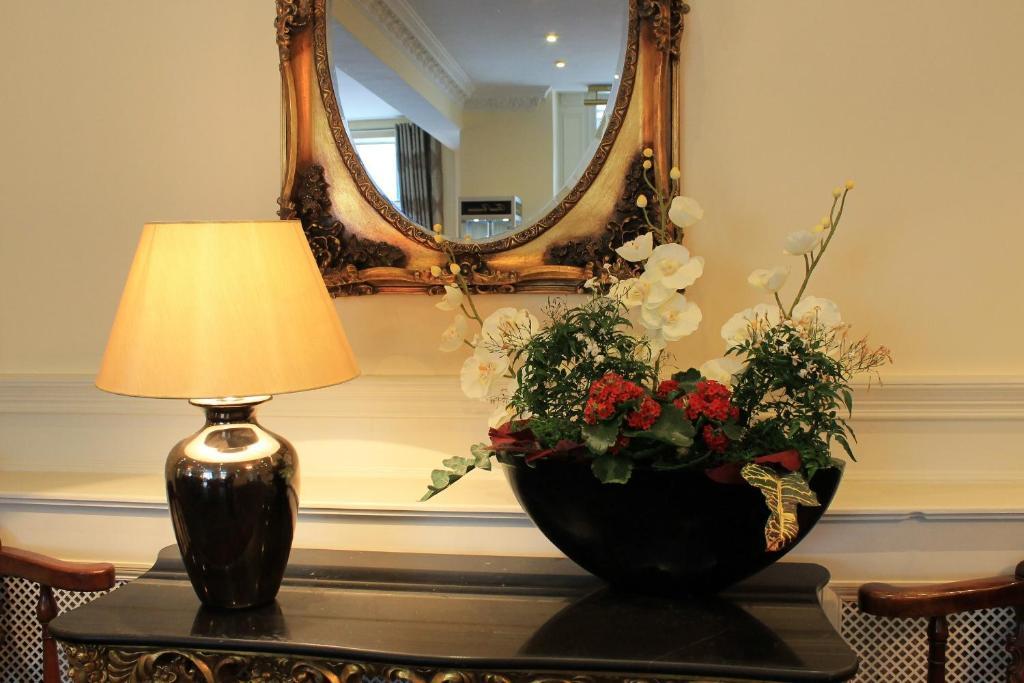 The Clonakilty Hotel Dış mekan fotoğraf